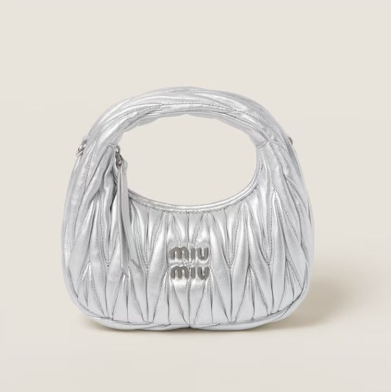 Bolsa Hobo Miu Miu Wander Matelassê Mini