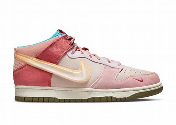 Nike mid strawberry milk